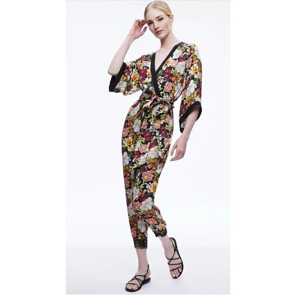ALICE AND OLIVIA WALDA WRAP FRONT FLORAL BLACK JUMPSUIT SZ 2